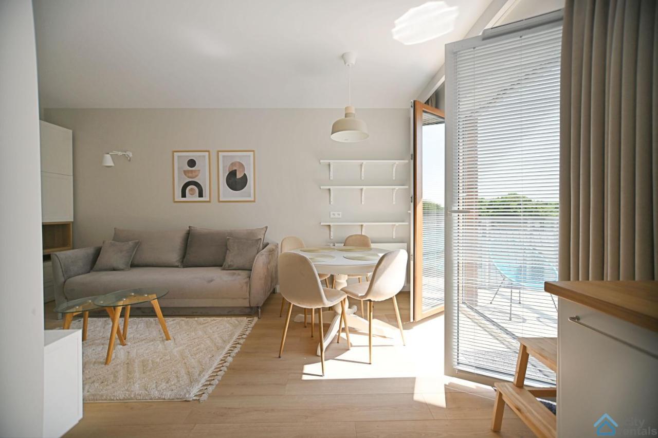 Beige 3City Apartment With Parking In Gdansk By Noclegi Renters Exterior photo